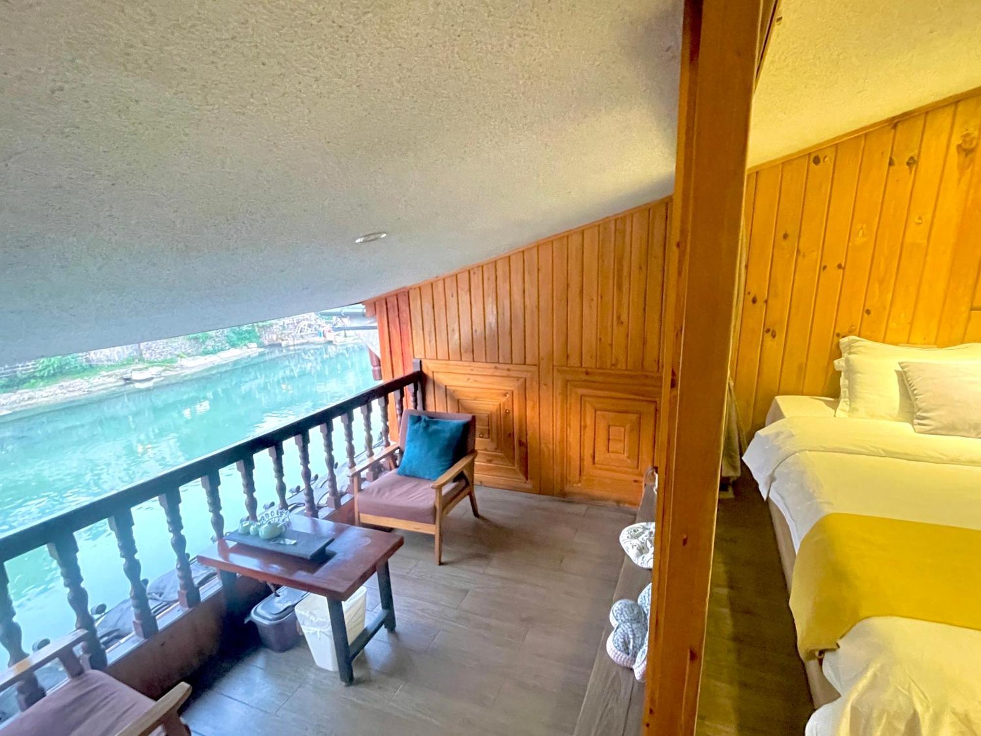 Bian Cheng Xing Zi Inn Fenghuang Exteriör bild